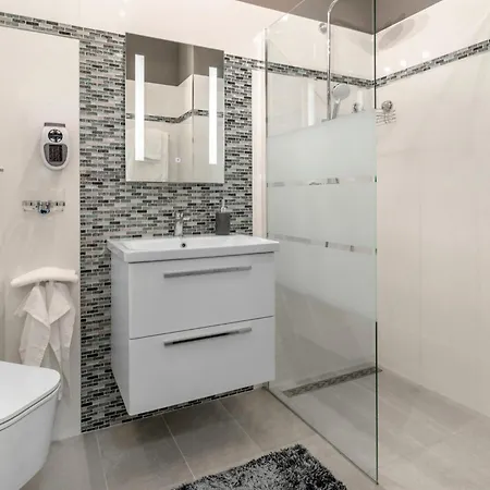 Lovely In With House Sea View Apartment