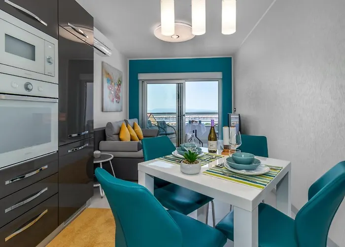 1 Bedroom Cozy In Appartamento Jadranovo