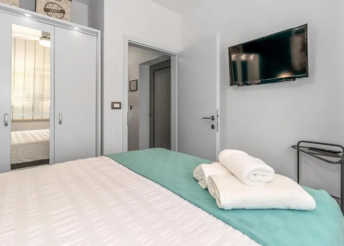 1 Bedroom Cozy In