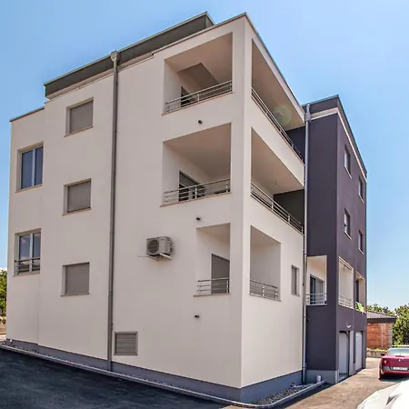 Lovely In With House Sea View Apartment Jadranovo